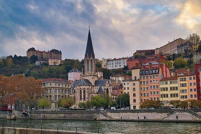 Teambuilding activity in Lyon
