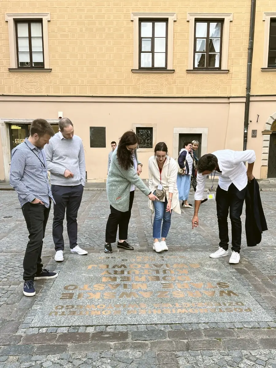 Treasure Hunt Warsaw – A unique team-building activity Treasure Hunt Warsaw - A unique team-building activity